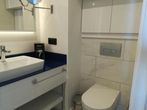 Ana Apartment At Twin Tower (a)