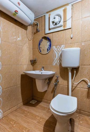 Hotel Infinity Lake View 6bhk Bungalow With Private Pool