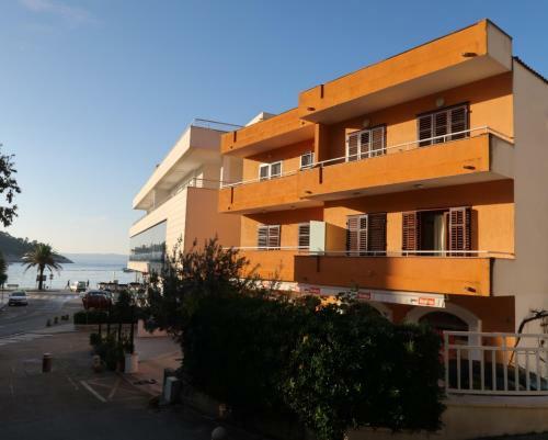 Apartment Makarska With Sea View VII