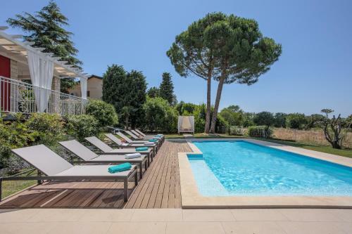 Astinian Villa Puntizela