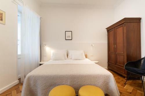 Mimi Carera Apartment & Room