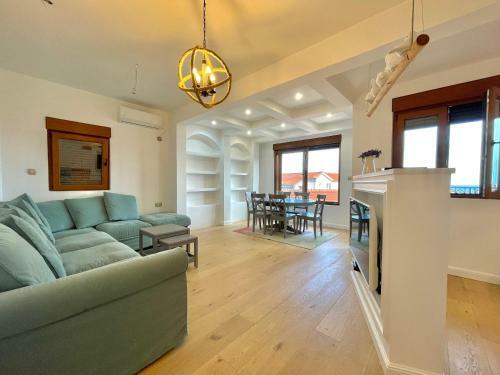 Lavender Family Apartment Budva