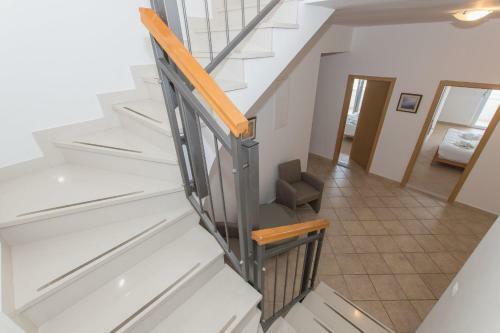 Villa Ozzi With 9 Bedrooms & Private Pool