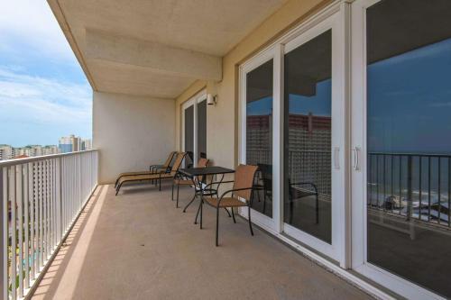 Laketown Wharf 1422