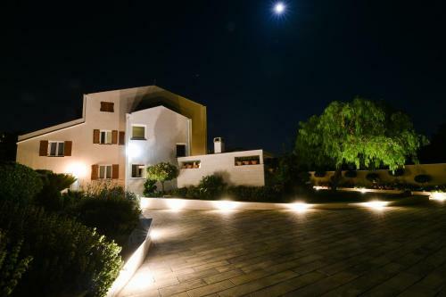 Calypso Royal Apartment