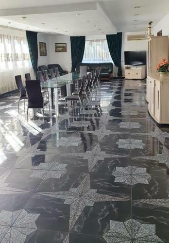 Hotel Intim Calarasi