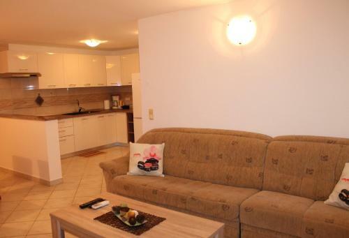 Apartments Luca