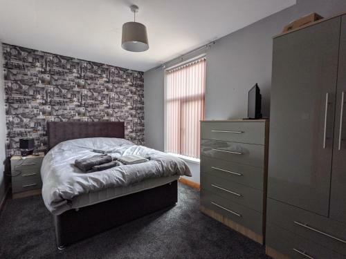 Modern Double Room With Tv Close To Pendle Hill