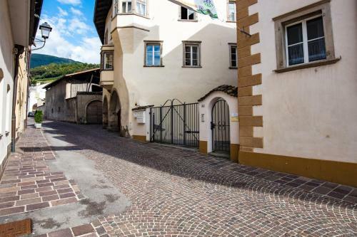Albergo Diffuso Ela Living - Apartment City