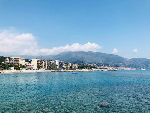 Apartamento Pearl Holiday Home