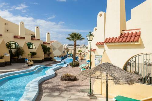 Family Villa Poolside South Facing