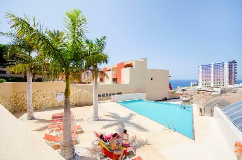 Modern Duplex With Heated Pool & 360� Sea Views