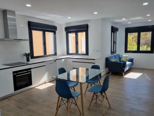 Hostal Alcal� De Henares Center - Luxury Rooms With Private Bathroom En Suite