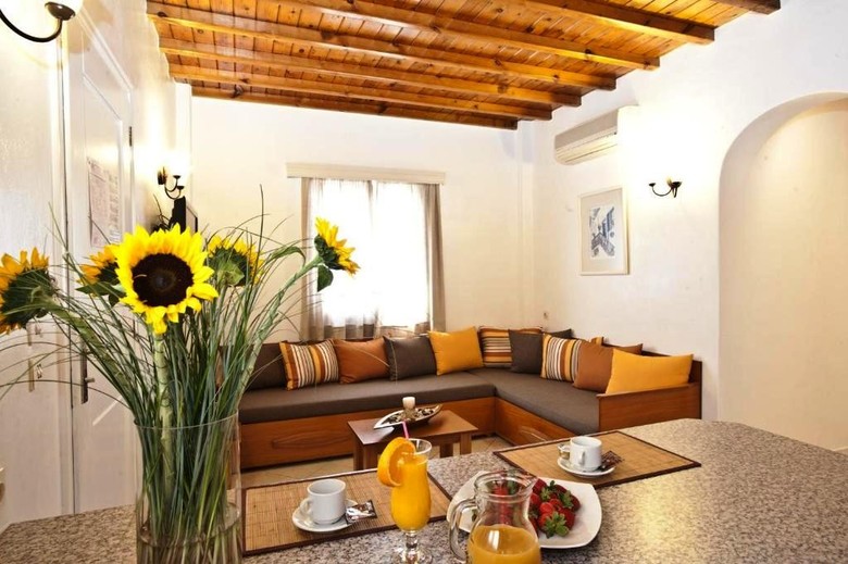 Filoxenia Apartments