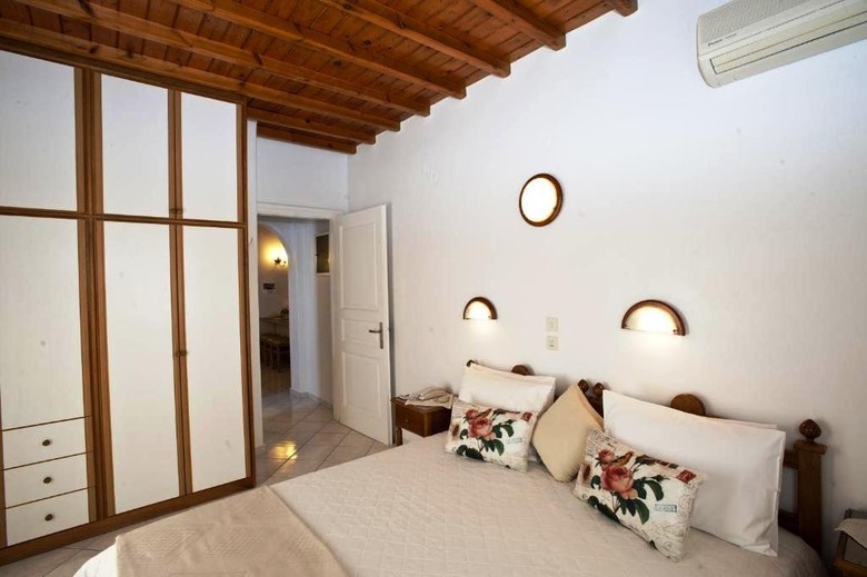 Filoxenia Apartments