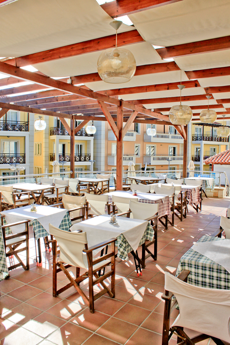 Porto Kalamaki Hotel