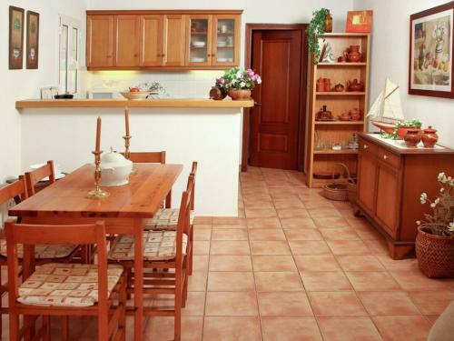 Peaceful Villa In Alaior With Private Pool
