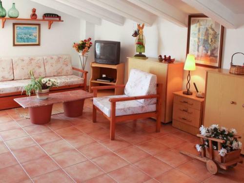 Peaceful Villa In Alaior With Private Pool
