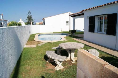 Villa With Private Pool, Spacious Garden & Bbq