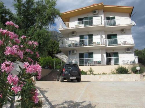 Apartments Villa Slavena