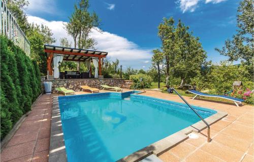 Holiday Home Donji Vuksici I