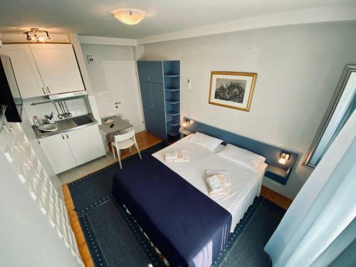 Apartamentos Komiza Provita Guesthouse