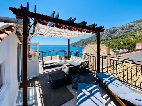 Apartamentos Komiza Provita Guesthouse