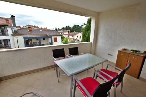 Hostal Apartments And Rooms Irena