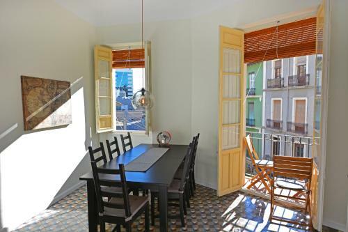 Historic Apartment By Mercado Central