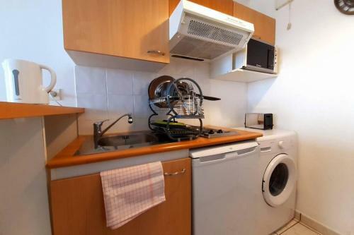 Apartamento 2 Pi�ces Avec Terrasse, Piscine, Parking Privatif