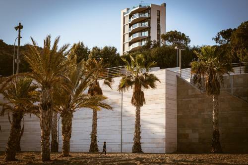 Smart Sea Waves Apartment On The Beach