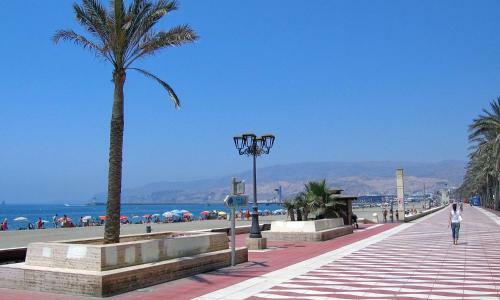 Apartamento En Paseo Mar�timo Almer�a
