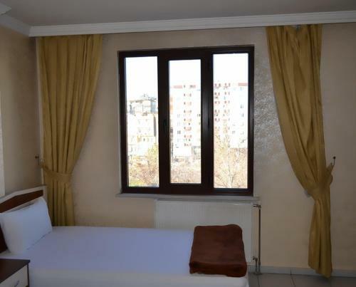 Ekin Hotel