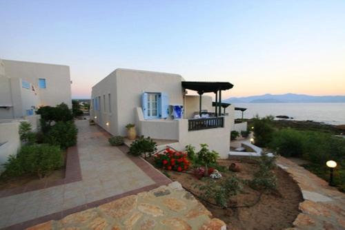 Pirgos Stelida Hotel
