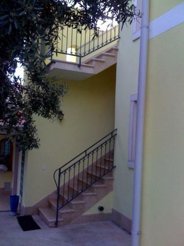 Apartments Adri, Parking In The Yard