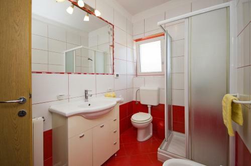 Hostal Apartment And Room Marlen