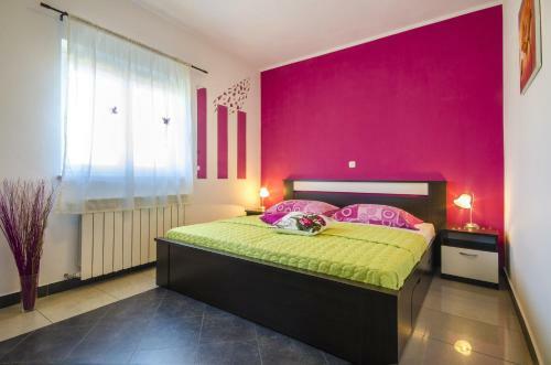 Hostal Apartment And Room Marlen