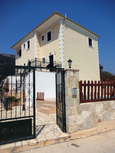 Apartamento Iriana Village Inn