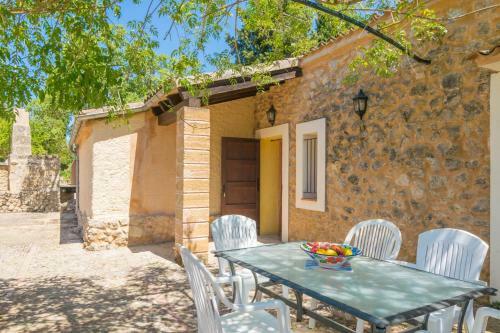 Villa Cas Capell� & Casa Rub�