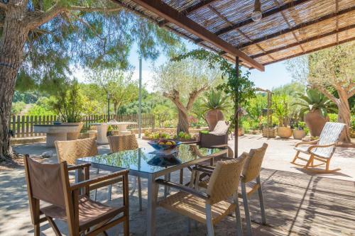 Villa Cas Capell� & Casa Rub�