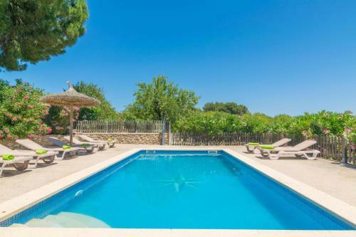 Villa Cas Capell� & Casa Rub�
