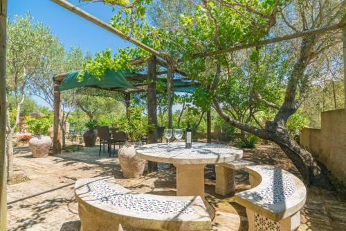 Villa Cas Capell� & Casa Rub�
