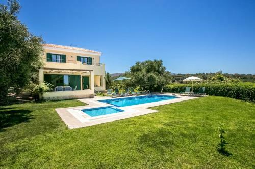 Villa Eleni With Private Swimming Pool