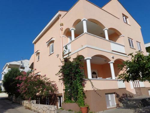 Apartments Ana