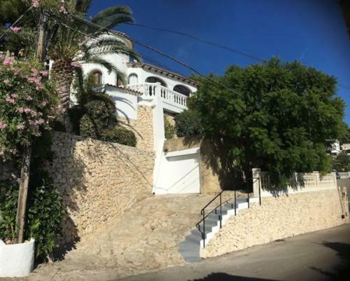 Charming Villa In Montemar With Private, Heated Pool And Sea Views