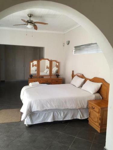 Good Living Bed And Breakfast