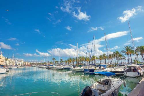Apartamento Benalmadena Seafront Top Floor Studio