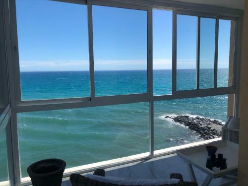Apartamento La Perla En Playa Semi Privada