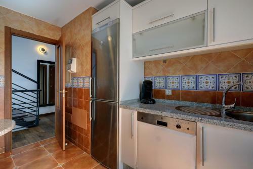 Villa In Puerto Marina With Private Pool