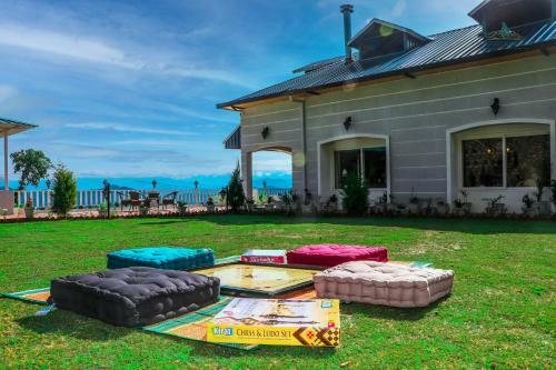 Villa Serene Bungalow In Foothills Of Himalayan Range